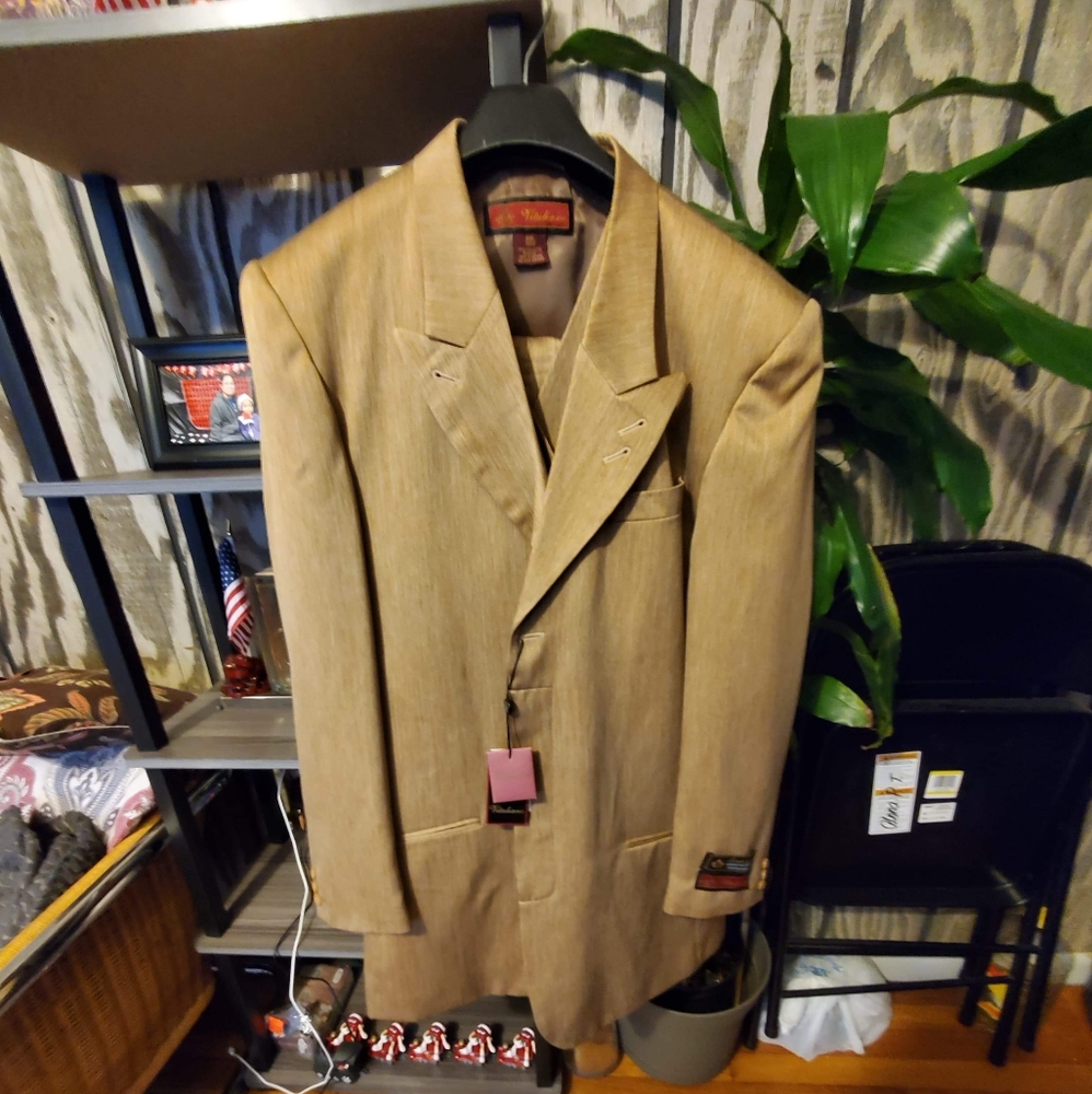 Men's Vitaliano 3 piece suit